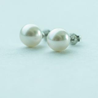 【ete】PT900 海水珍珠耳環(鉑金色)