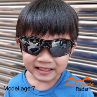 【MOLA】摩拉兒童 運動 太陽眼鏡 8-14歲 男女 UV400 黑框 茶片 大童 安全防護鏡片 Radar-blb