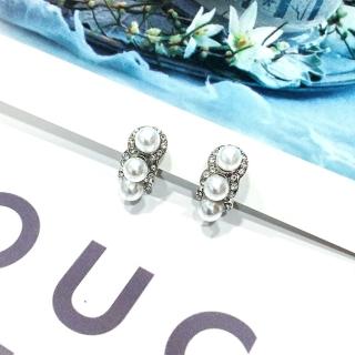 【Ada】日韓流行飾品 氣質復古銀色珍珠碎鑽造型C型耳夾(無耳洞 耳夾耳環 夾式耳環 珍珠耳環)