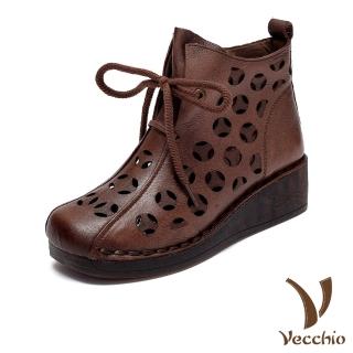 【Vecchio】真皮短靴 坡跟短靴 縷空短靴/真皮頭層牛皮幾何縷空典雅復古繫帶坡跟短靴(咖)