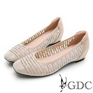【GDC】簍空水鑽派對風幾何方頭內增包鞋-金色(214028-99)