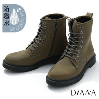 【DIANA】4 cm防潑水密織布綁帶側拉鍊軍靴-率性簡約(軍綠)