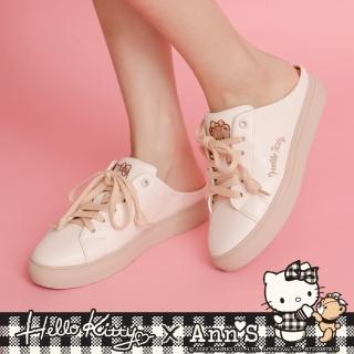 【Ann’S】HELLO KITTY X Ann’S不對稱精緻刺繡平底穆勒鞋3cm(米)