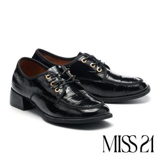 【MISS 21】簡約率性壓紋牛漆皮綁帶方頭低跟鞋(黑)