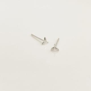 【Niloe】葉片純銀耳環 針式耳環 女款創新設計(925純銀 耳環 針式 造型)