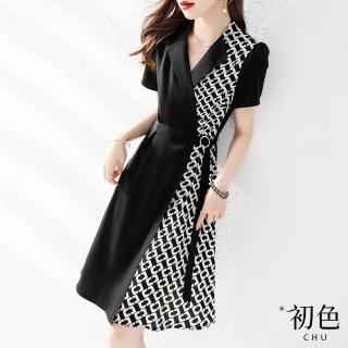 【初色】西裝領不對稱撞色幾何印花拼接收腰連身連衣裙洋裝-黑色-66799(M-2XL可選)