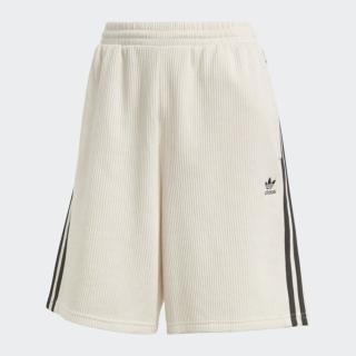 【adidas 愛迪達】Bermuda Shorts 女 運動短褲 休閒 華夫格 針織 寬鬆 質感 亞洲版 米(IC5450)