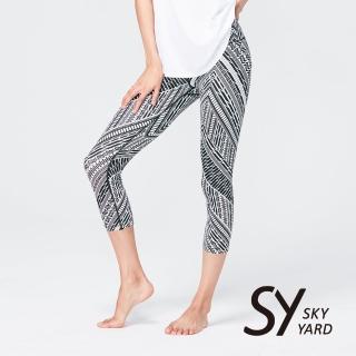 【SKY YARD】網路獨賣款-輕度機能緊身運動褲-七分褲(黑色幾何)