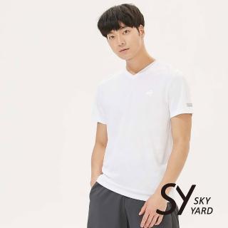 【SKY YARD】網路獨賣款-幾何爆裂壓紋吸濕排汗運動T恤(白色)