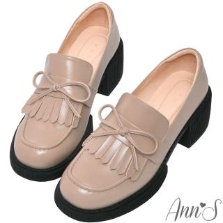 【Ann’S】重返時光-復古油皮流蘇蝴蝶結厚底粗跟樂福鞋5cm-版型偏小(米)