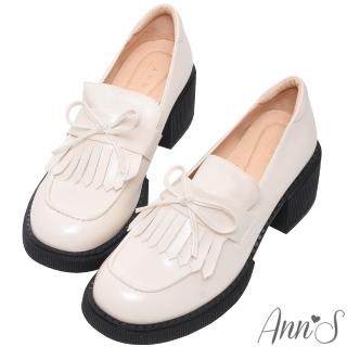 【Ann’S】重返時光-復古油皮流蘇蝴蝶結厚底粗跟樂福鞋5cm-版型偏小(白)