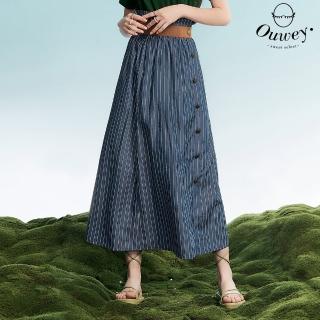 【OUWEY 歐薇】春日度假感排釦條紋造型長裙(深藍色；S-L；3232162209)