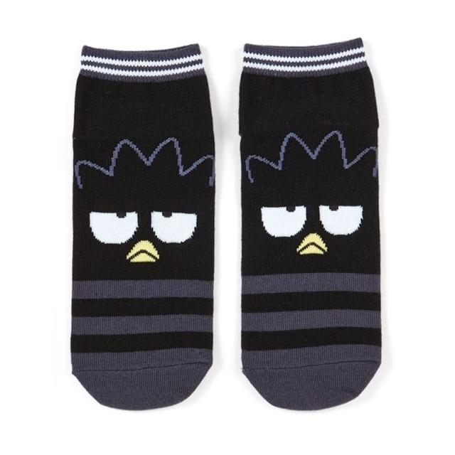 【小禮堂】酷企鵝 成人棉質短襪 23-25cm - 黑大臉橫線款(平輸品)