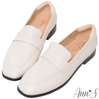 【Ann’S】好清潔荔枝紋皮革-素面小方頭平底樂福鞋-版型偏小(米白)