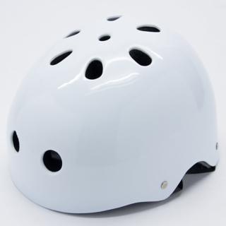 【D.L.D 多輪多】專業直排輪 溜冰鞋 自行車 安全頭盔 安全帽(白)