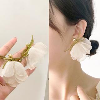 【SUMMER一夏】韓國設計無耳洞耳環 森系雪紡布花朵仙女精緻無痛耳夾耳環(法式巴洛克風)