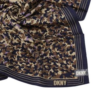 【DKNY】滿版個性迷彩綿絲混紡大領巾(深藍)