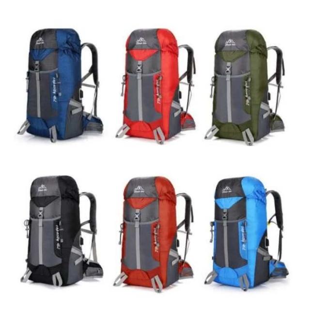 【May shop】大容量旅行戶外登山包USB充電雙肩運動背包(新款上市)