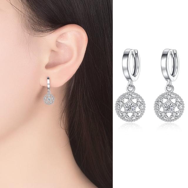 【Emi 艾迷】韓系獨特風采閃爍鋯石微鑲環繞 925銀針 耳環 耳扣