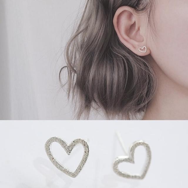 【Emi 艾迷】韓系925銀針完美簡約磨砂愛心鏤空耳環