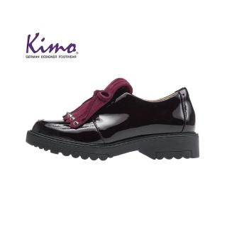 【Kimo】漆皮流蘇設計英倫風舒適平底牛津休閒鞋(魅力紅KAIWF119087)