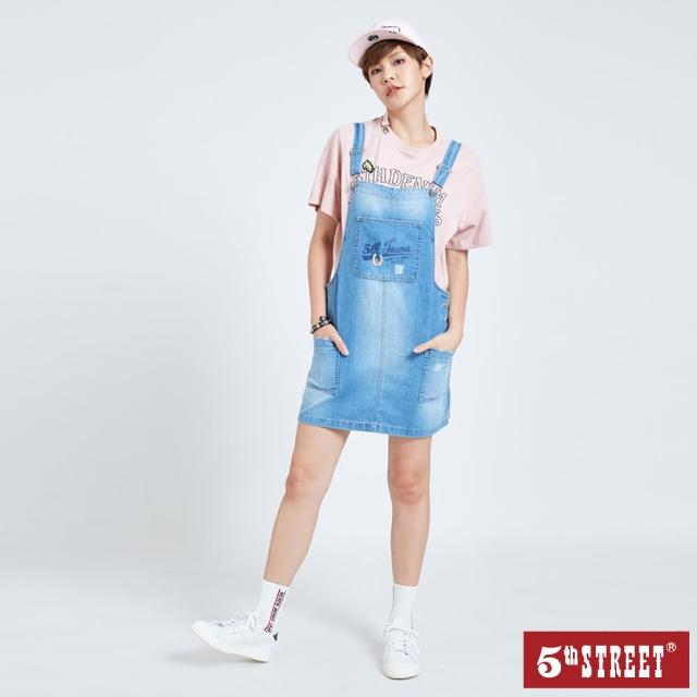 【5th STREET】女印花吊帶牛仔洋裝-拔淺藍