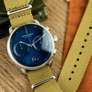 【Nordgreen】ND手錶 先鋒 Pioneer 42mm 月光銀殼×藍面 波希米亞綠尼龍錶帶(PI42SINYAGNA)