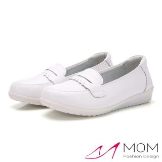 【MOM】真皮一字花飾軟底舒適坡跟護士鞋(白)