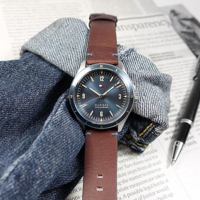 【Tommy Hilfiger】簡約時尚 美式經典 礦石強化玻璃 真皮手錶 藍x銀框x紅褐 42mm(1791905)