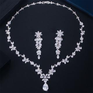 【Jpqueen】潔白楓葉水晶鑽高貴婚宴耳環項鍊組(白色)