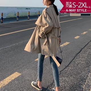 【艾美時尚】現貨女裝 外套 韓系翻領率性排扣風衣。加大碼S-2XL(2色)