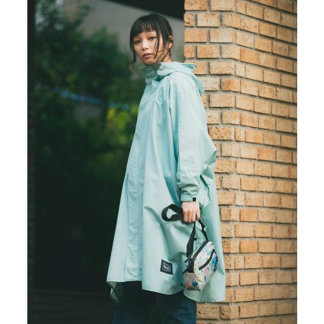 【KIU】成人空氣感有袖斗篷雨衣(163926 薄荷綠)