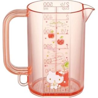 【小禮堂】HELLO KITTY 日本製 單耳塑膠量杯 透明量杯 烘焙量杯 500ml 《粉 蘋果》 凱蒂貓