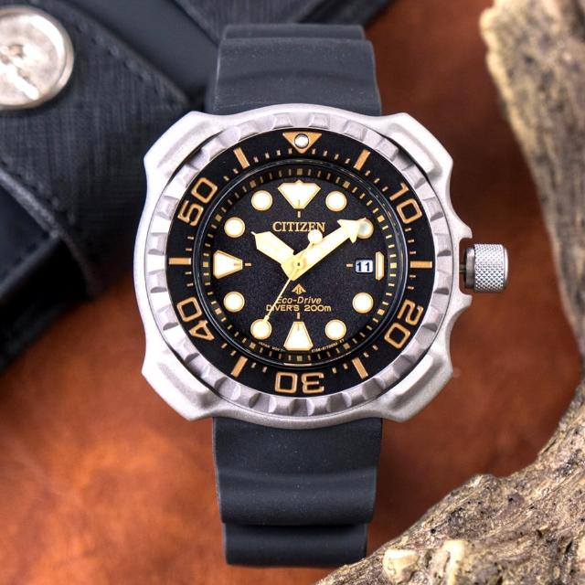 【CITIZEN 星辰】PROMASTER 潛水悍將光動能橡膠潛水腕錶/黑x銀框(BN0220-16E)