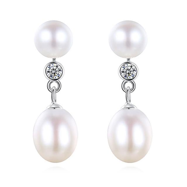 【Jpqueen】韓風氣質鑲鑽珍珠針式耳環(白色)