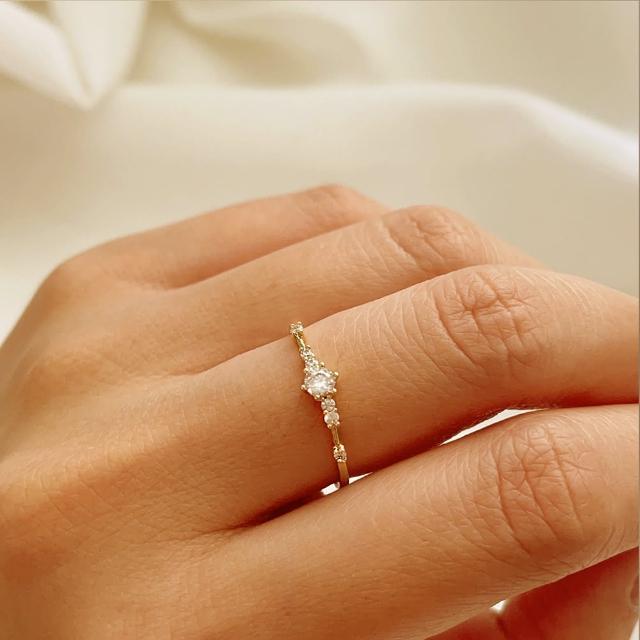 【CReAM】Aurora日本原料七鑽碎鑽設計鍍14K金色纖細戒指(新年 過年 送禮 禮物)