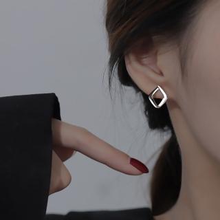 【Umi】個性菱形鏤空造型耳環(歐美時尚潮流女飾品 銀色耳飾 耳針 耳墜 耳釘 生日 情人節 禮物)