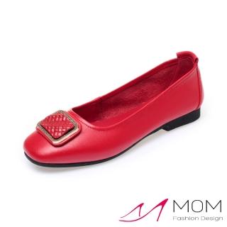 【MOM】真皮跟鞋 低跟跟鞋 方頭跟鞋/真皮軟底小方頭質感方釦造型低跟鞋(紅)