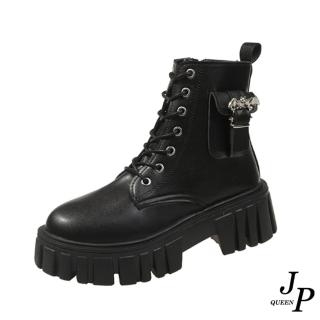 【JP Queen New York】魅力指標皮帶扣綁帶圓頭粗高跟馬汀靴(黑色)
