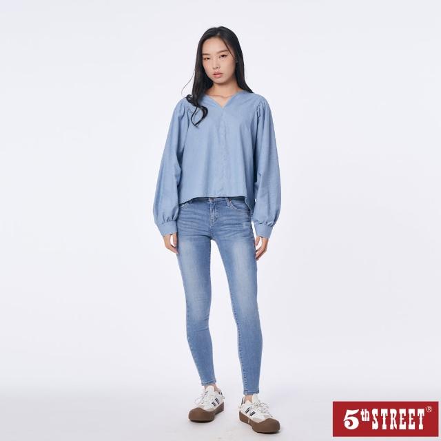 【5th STREET】女裝性感V領造型長袖牛仔襯衫-拔淺藍