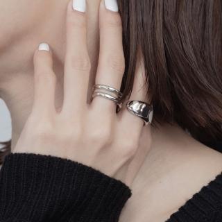 【Queenshop】女裝 正韓 不對稱造型設計雙戒指 現+預 07060219