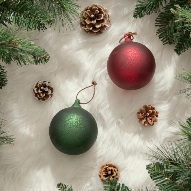 【YU Living 信歐傢居】聖誕裝飾球四件組 聖誕裝飾球 擺件(四件一組/2色組合/紅+綠色)