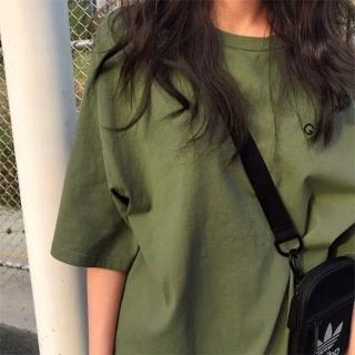 【D.studio】韓版寬鬆軍綠短袖上衣(短袖t恤 女裝 顯瘦上衣 衣服 寬鬆上衣 素T T324)