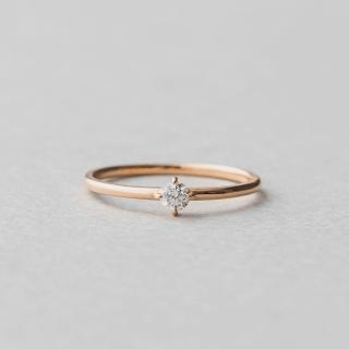 【ete】K18PG 經典單鑽爪鑲鑽石戒指-0.10ct(玫瑰金色)