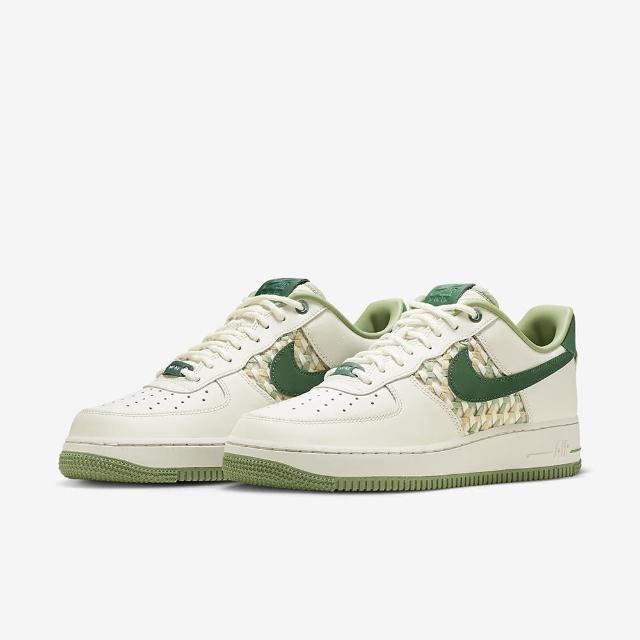 NIKE 耐吉】AIR FORCE 1 07 PRM NAI-KE 男鞋米白綠(FN0369-100) - momo