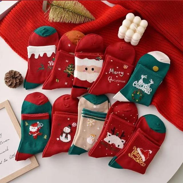 【NVDO】現貨 聖誕氛圍可愛保暖秋冬中筒襪-5雙組(聖誕穿搭/聖誕禮物/交換禮物/F077)