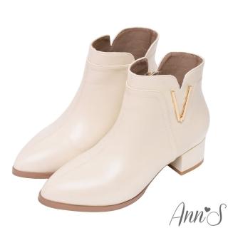 【Ann’S】防潑水材質-薇拉訂製V金屬雙車線粗低跟尖頭短靴4.5cm-版型偏小(米白)