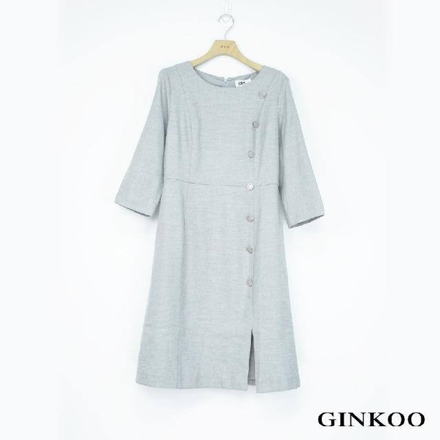 【GINKOO 俊克】七分袖排釦小開衩洋裝