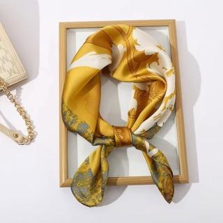【JC Collection】優雅山茶花圖紋質感領巾絲巾(鵝黃色)