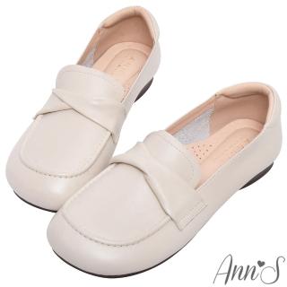 【Ann’S】寬楦大容量-真皮軟牛皮 麵包鞋 彈力平底鞋(白)